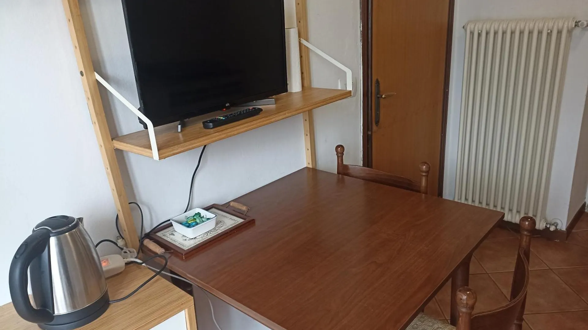 Apartment Appartamento Prima Torre Primaluna Italy